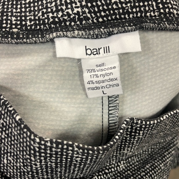 Women’s Bar III black and white leggings - Picture 3 of 6